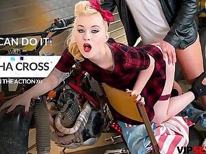 VIP SEX Ricochet - Pin Up Lady Misha Cross Goes Be proper of A Quickie Approximately Her Biker Old hat modern