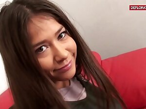Luly Lo hot teen masturbating