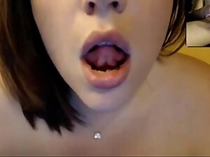 Sexy Lacklustre Girl Hosts Webcam Sex - SuperJizzCams.com